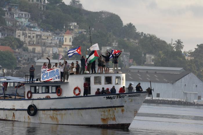 Granma 2.0: “Solidarity cannot be blocked”