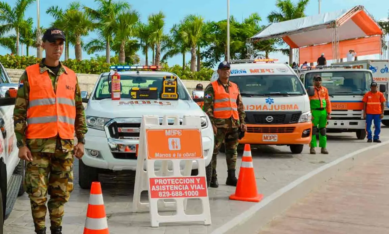 Authorities coordinate actions to strengthen road safety in Santiago