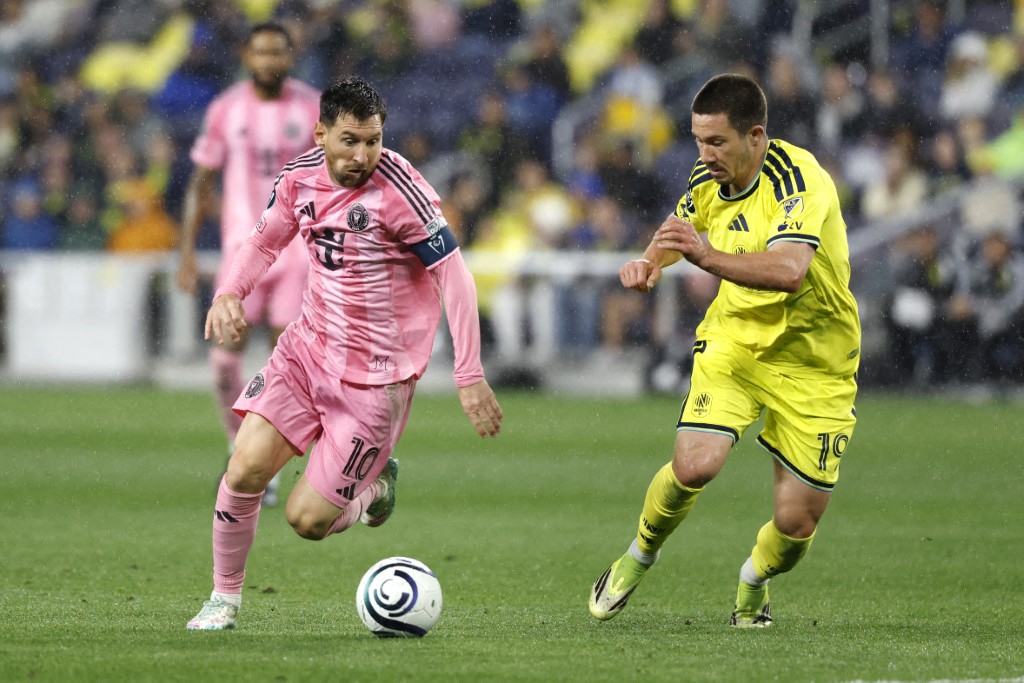 Lionel Messi scores 900th career goal in Inter Miami cup clash