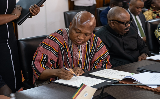 Prime Minister Drew signs MOU establishing Political Consultation Mechanism with the Republic of Ghana