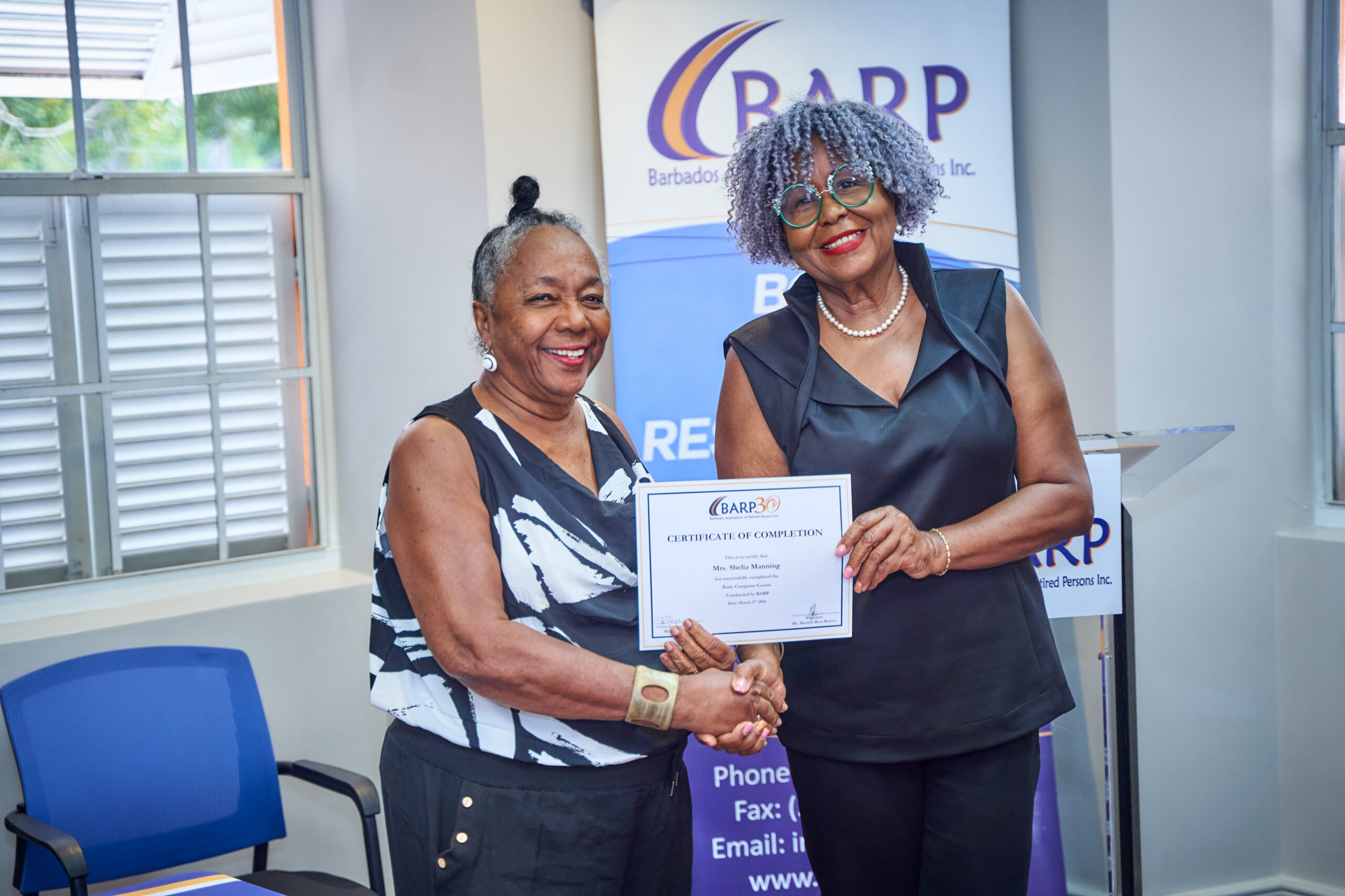 Seniors graduate from computer course