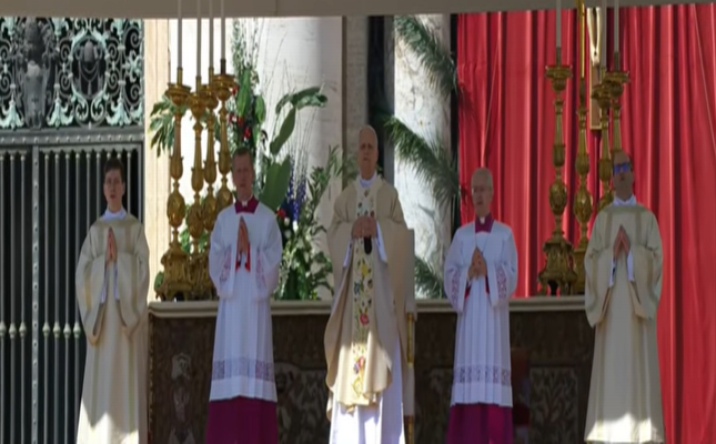 Pope’s Easter message calls for hope and compassion in a troubled world