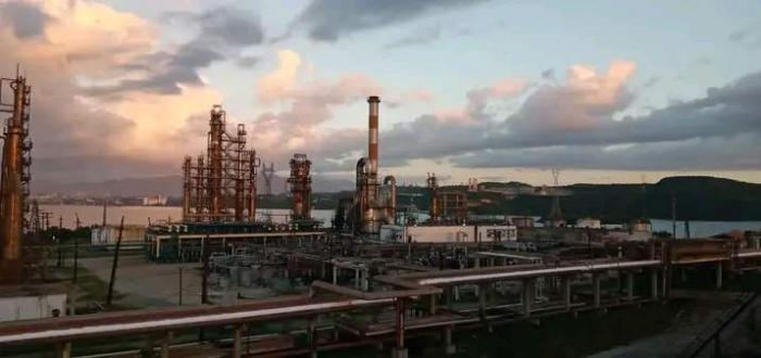 The Santiago de Cuba refinery also produced naphtha, fuel oil, and diesel from domestic crude oil