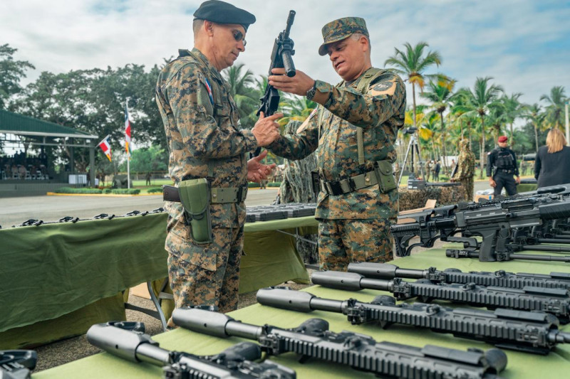 Ministry of Defense delivers equipment to the Army to strengthen operational capabilities