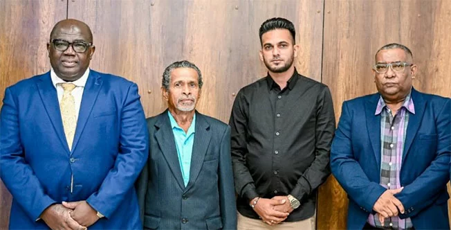 Ontslagen RvC Canawaima: wij zijn nooit gehoord en zijn onbekend met facturen