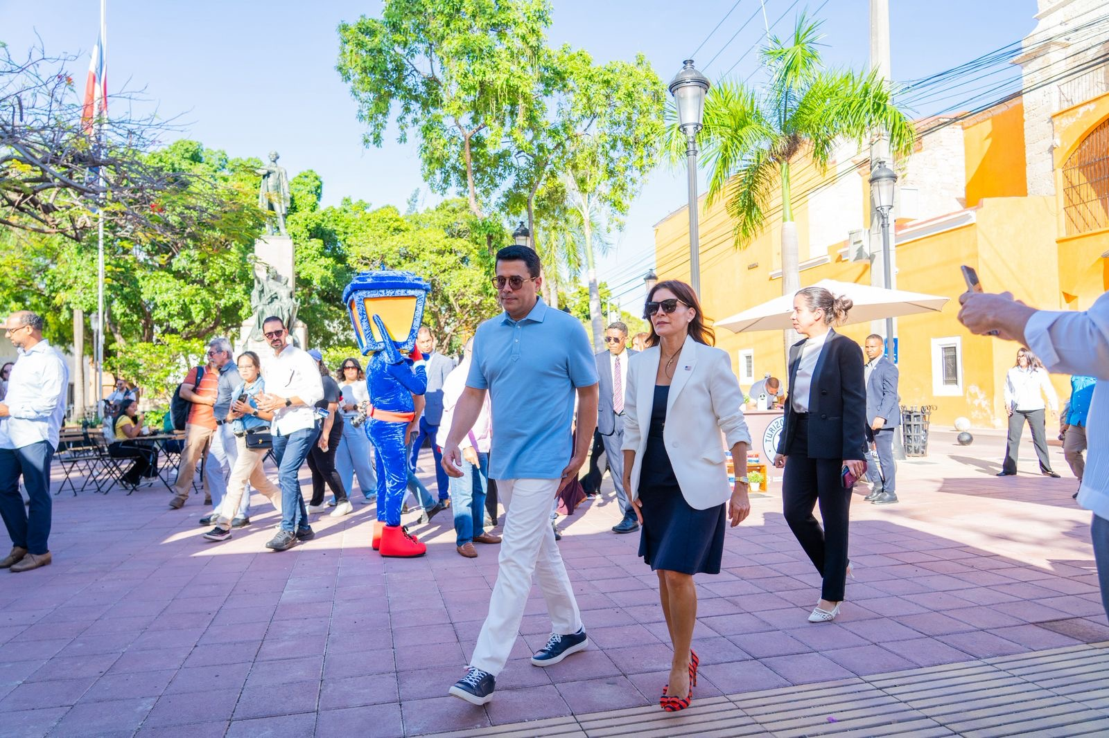 David Collado and Leah Campos tour historic sites in the Colonial City