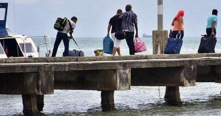 Boat carrying cow and babies: 11 migrants charged