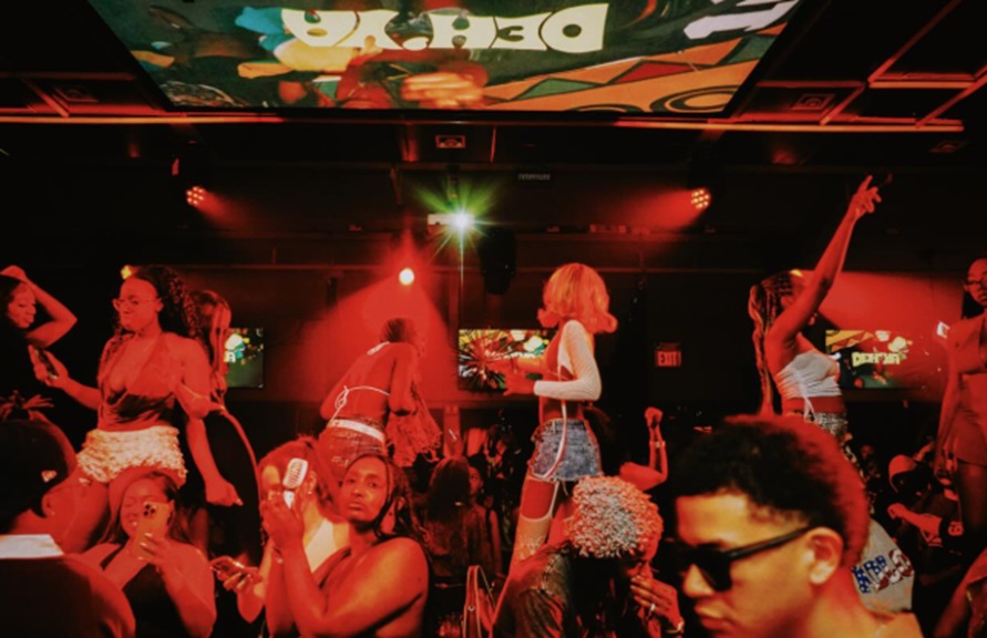 Kingston hotspot RawBar sets the stage for brunch experience