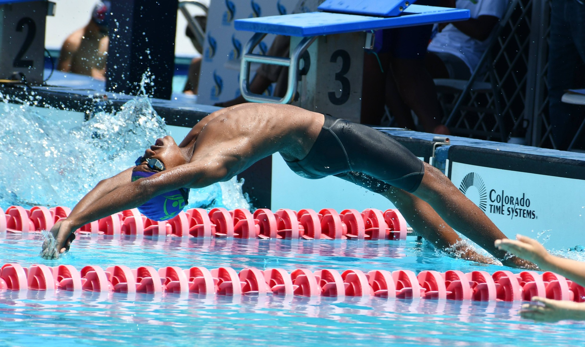 Sharks swimmers top LA Relay Carnival