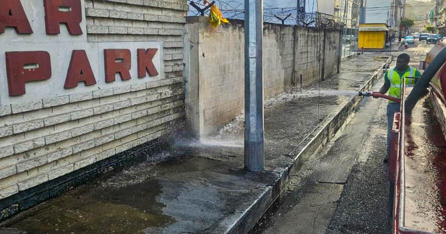 Public urination can lead to two months’ jail, City Corporation warns