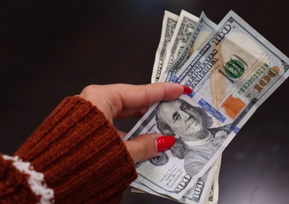 The dollar closes May with key movements: here’s how it impacts your wallet