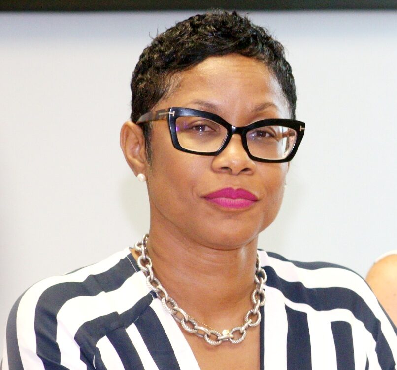 Health minister announces expansion in nurse training, specialisations