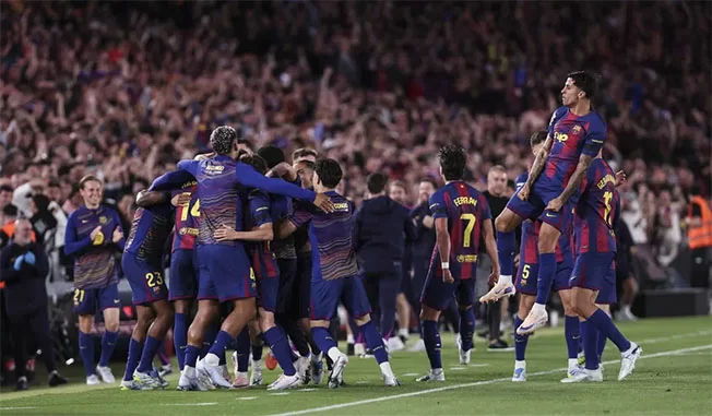 FC Barcelona kampioen na zege in El Clásico op Real Madrid