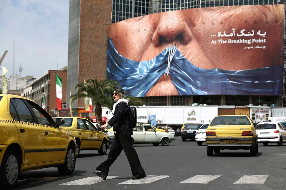 VS en Iran escaleren strijd om Straat van Hormuz