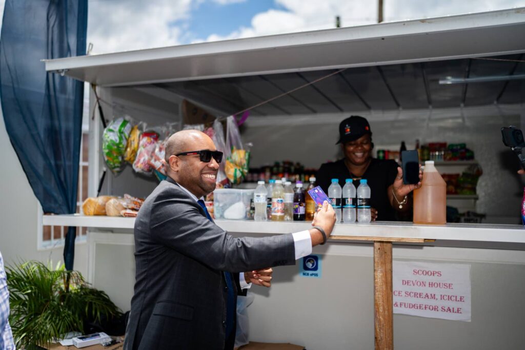 Cashless system for Manor Park vendors