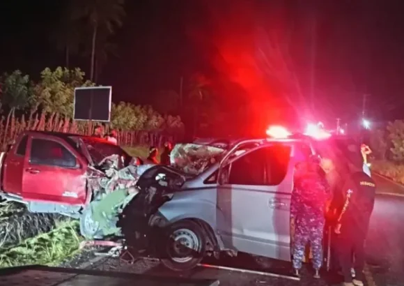 Two French tourists killed and five others injured in traffic accident in Samaná
