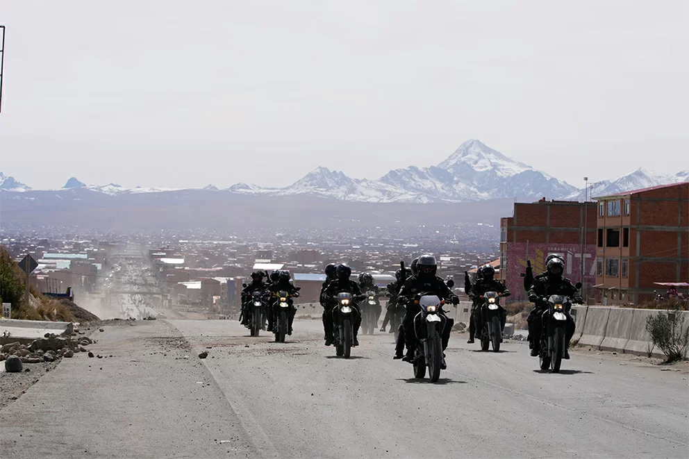 Bolivia roept noodtoestand uit te midden van blokkades