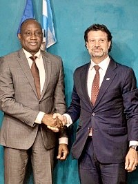 Argentina : Strengthening cooperation in defense and security