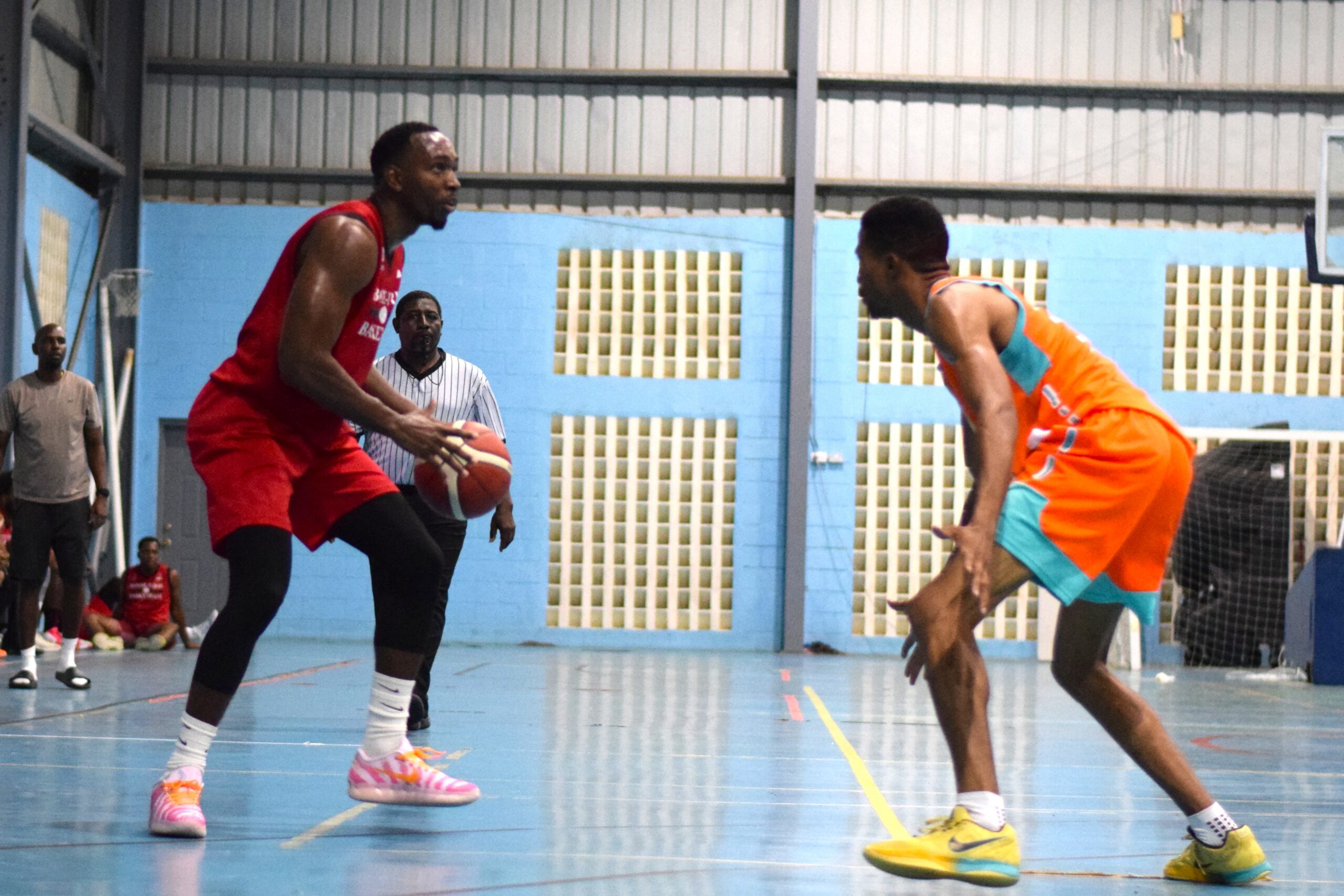 Blazers eke out victory in national basketball finals opener