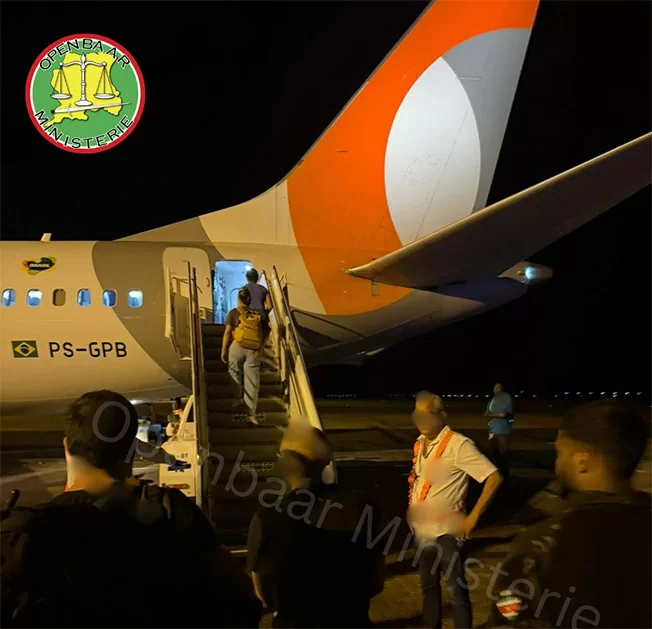 Twee gezochte Brazilianen na internationale samenwerking uitgezet uit Suriname