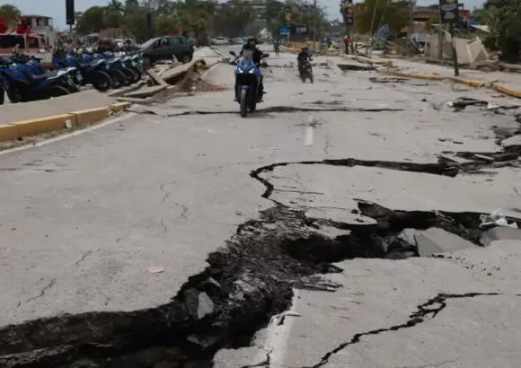 Can the tectonic plate near Venezuela cause earthquakes in the Dominican Republic?
