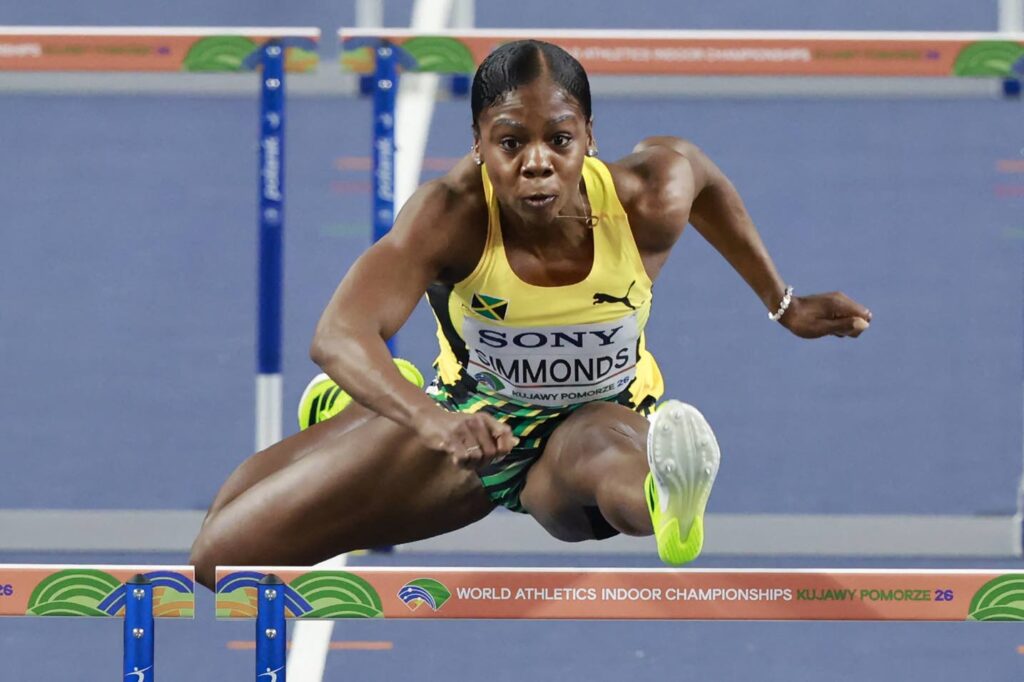 Megan Simmonds wins first DL race in Rome