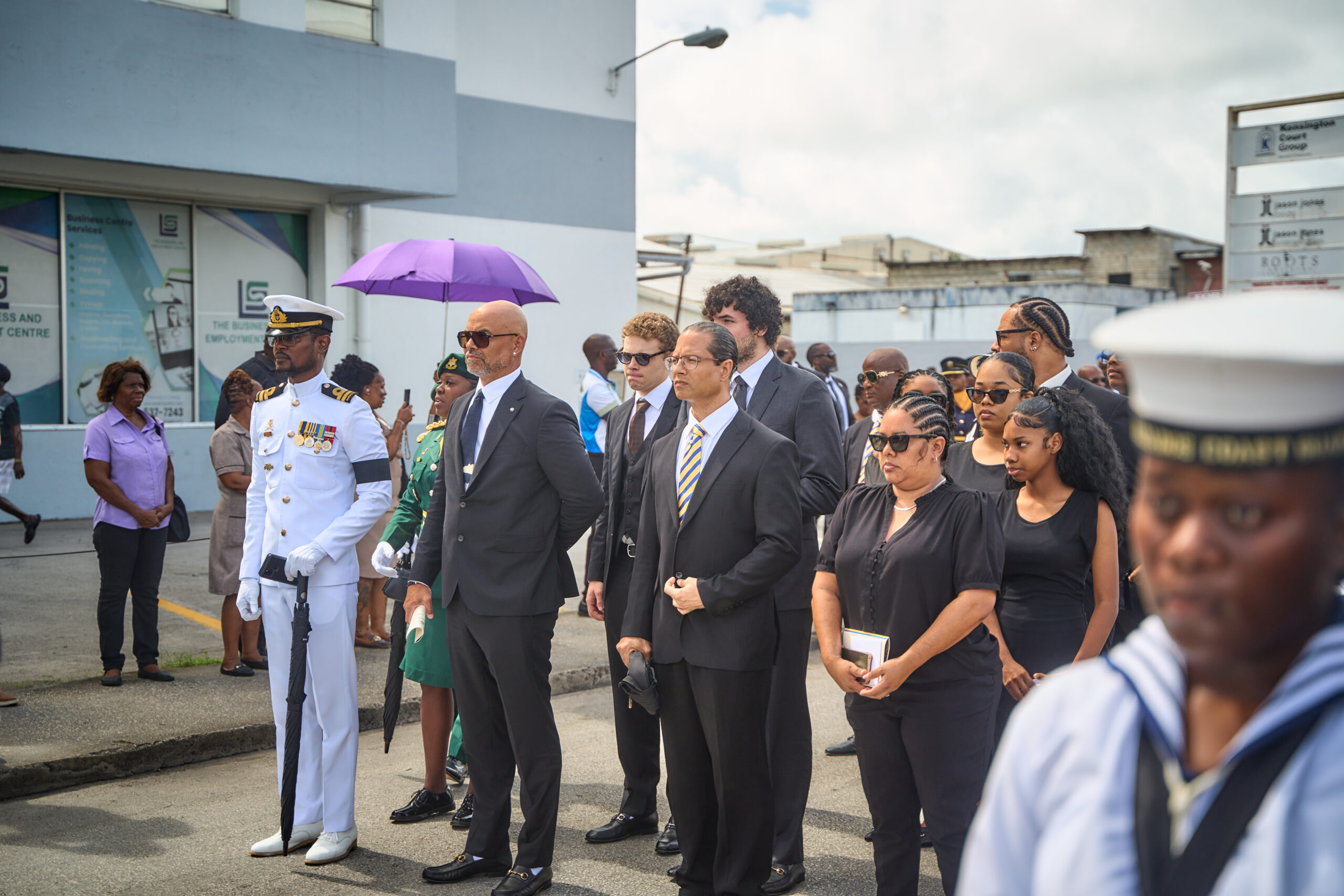 Sir Garfield Sobers remembered as humble father, national inspiration