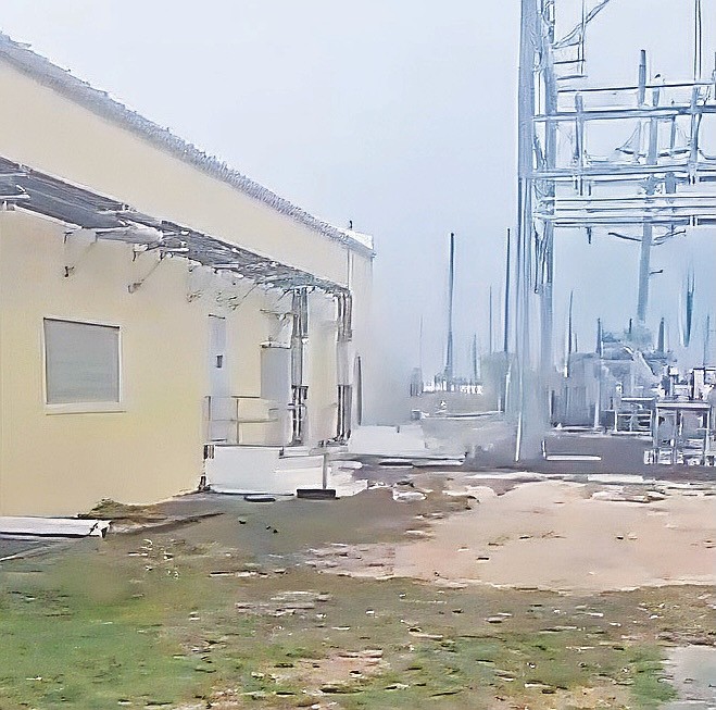 Lightning strike triggers BPL explosion and massive outages