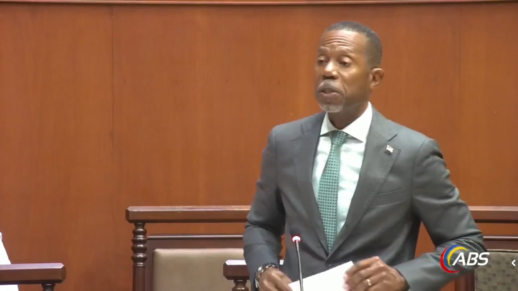 Walker Says Parliament Had Too Little Time to Review US MOU