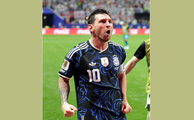 Argentina rally past England to set up World Cup final showdown with Spain