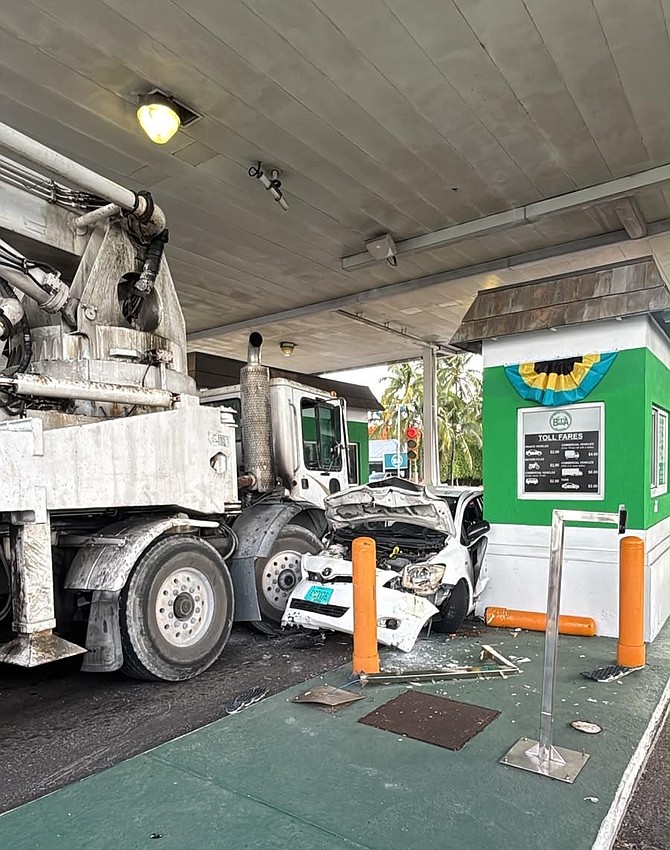 Truck ploughs through cars on Sir Sidney Poitier Bridge