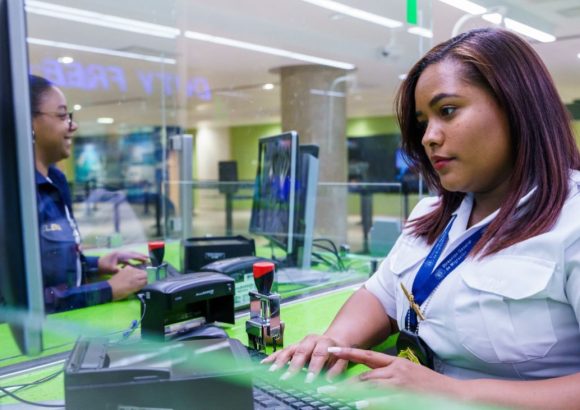 Migration agency launches upgraded system to speed traveler processing