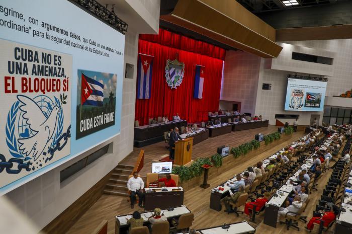 Prime Minister Updates Cuban Parliament on the Implementation of Economic and Social Transformations