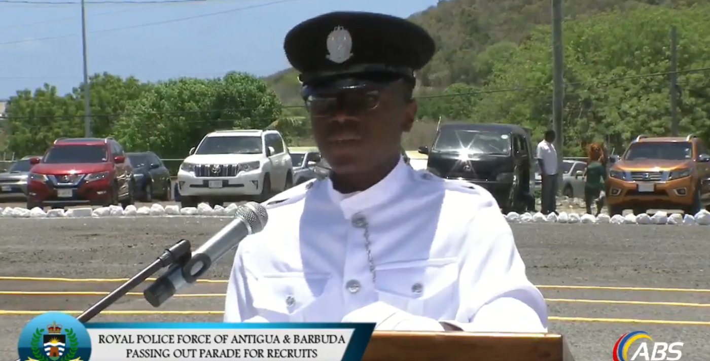 Valedictorian Dante Browne Urges New Police Officers to Wear Badge With Integrity and Compassion