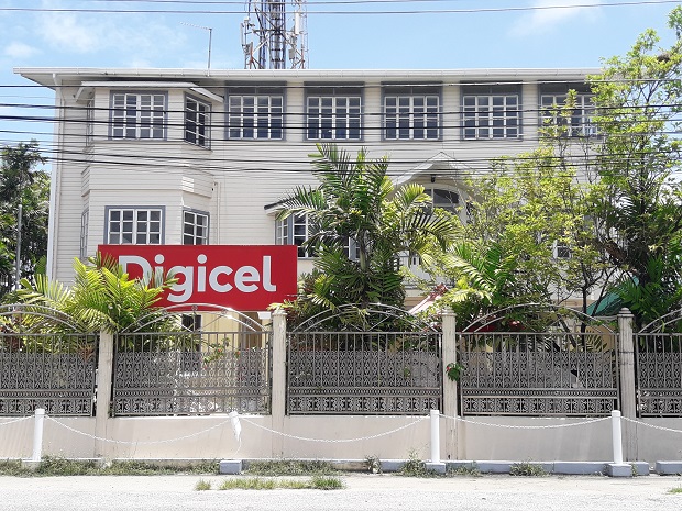 Digicel Guyana offers free unlimited calls to Venezuela following earthquakes