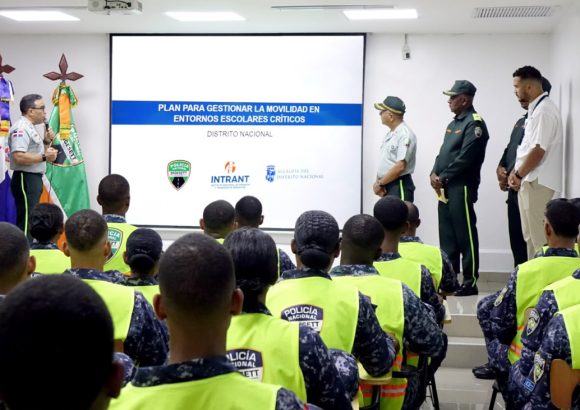Dominican authorities roll out traffic plan ahead of new school year
