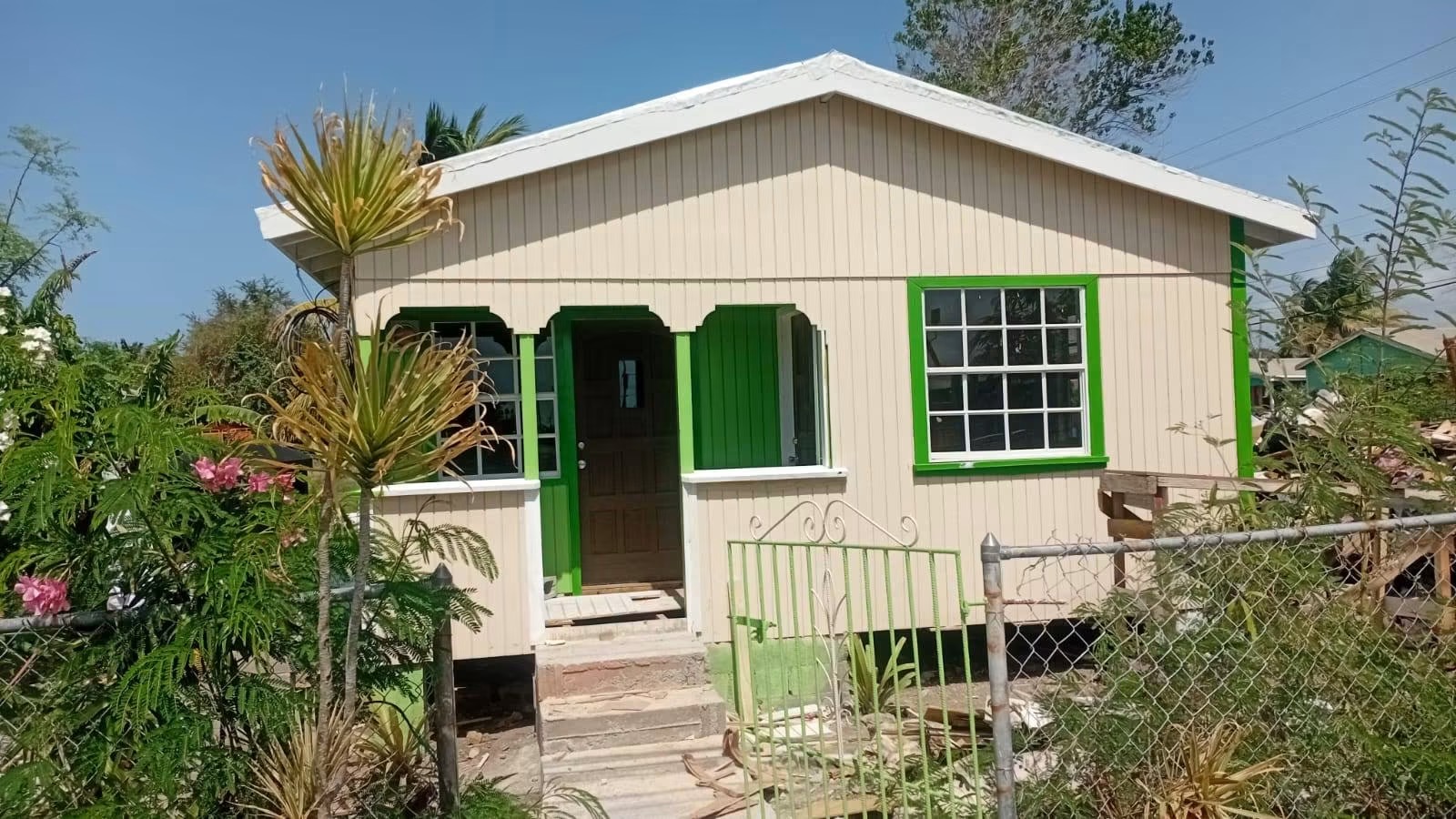 HAPI Celebrates Completion of Yorks Home as Community Effort