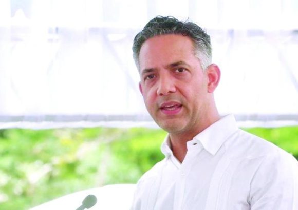 Sergio Carlo files complaint with Environment Ministry over Macao Beach access