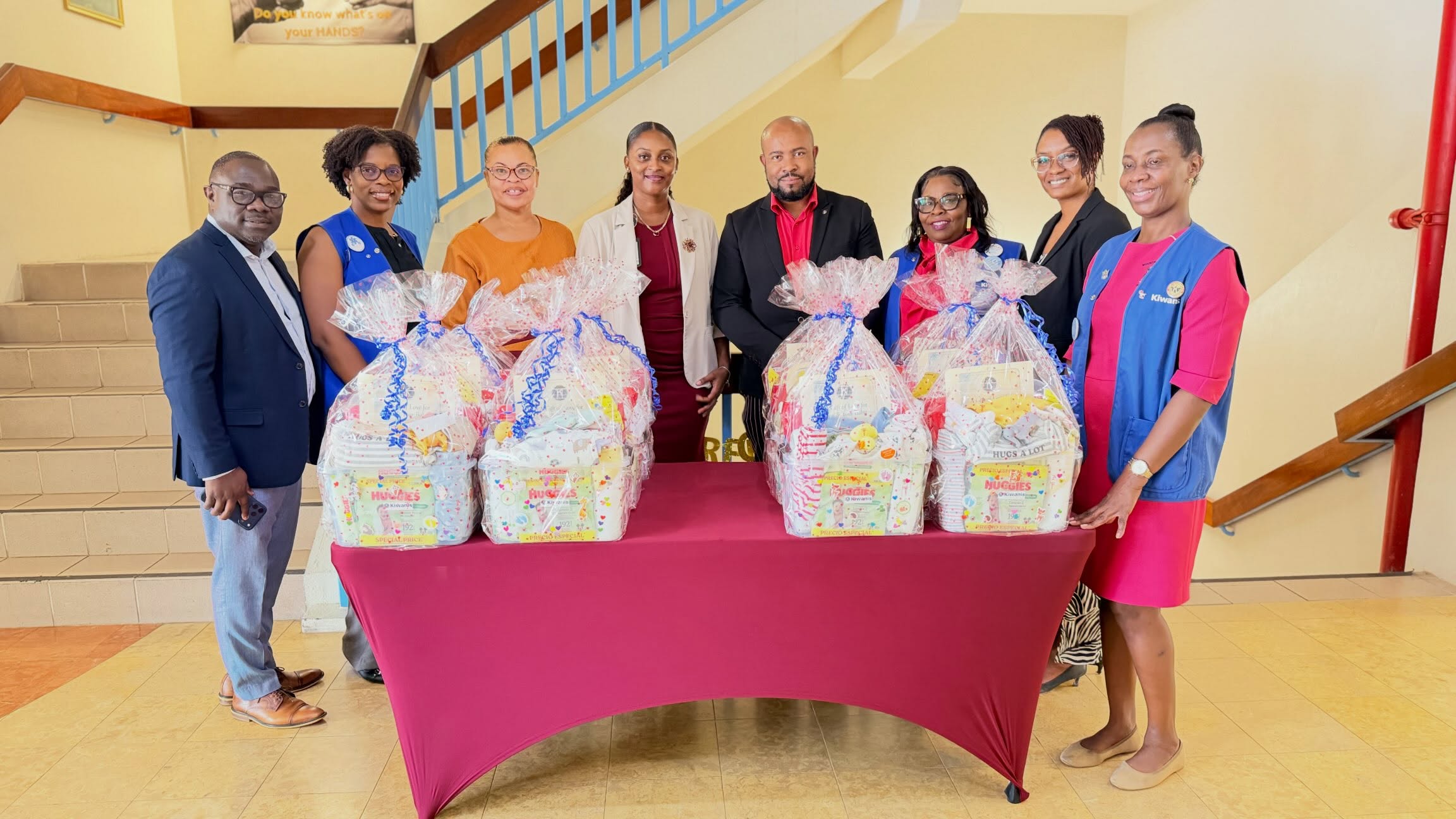 PHOTO: Kiwanis Club Donates Essential Kits for 12 Newborns
