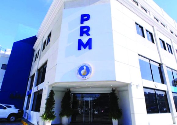 Survey: PRM leads party support as Omar Fernández tops opposition leadership
