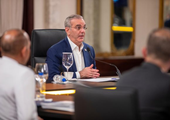 Dominican Republic denies entry to 20 foreigners with criminal records each week, Abinader says
