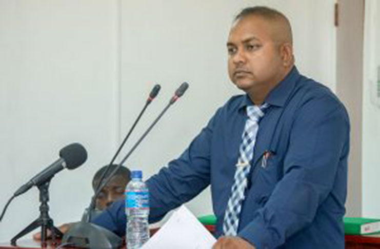 Mohameds’ Extradition Hearing: Police intelligence spy chief admits to gaps in written statement